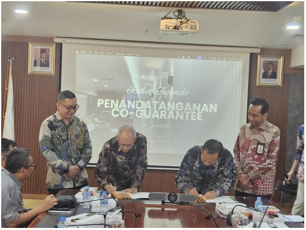 PENGUATAN BISNIS DAN GCG, JAMKRIDA BANTEN DAN JAMKRIDA JAKARTA LAKUKAN KERJASAMA PENJAMINAN BERSAMA